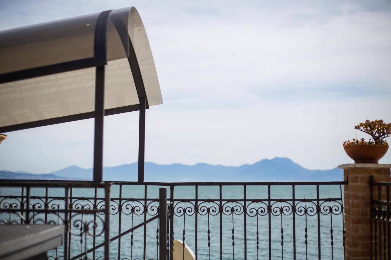 Villa Il Richiamo Del Mare Napoli Esterno foto