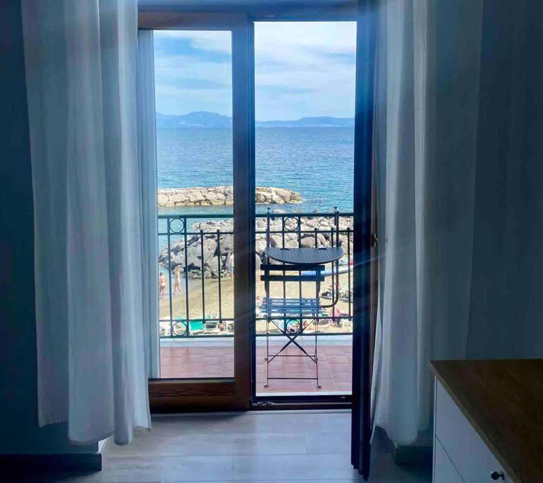 Villa Il Richiamo Del Mare Napoli Esterno foto
